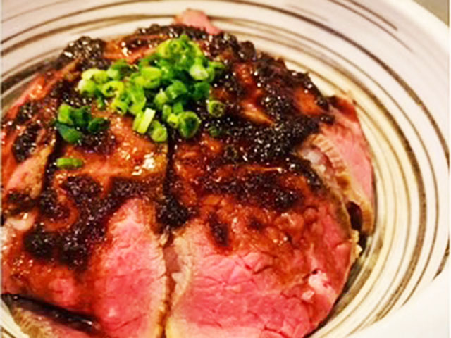 ローストビーフ丼